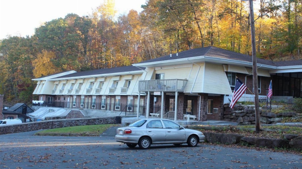 Passport Inn and Suites - Middletown Image 11