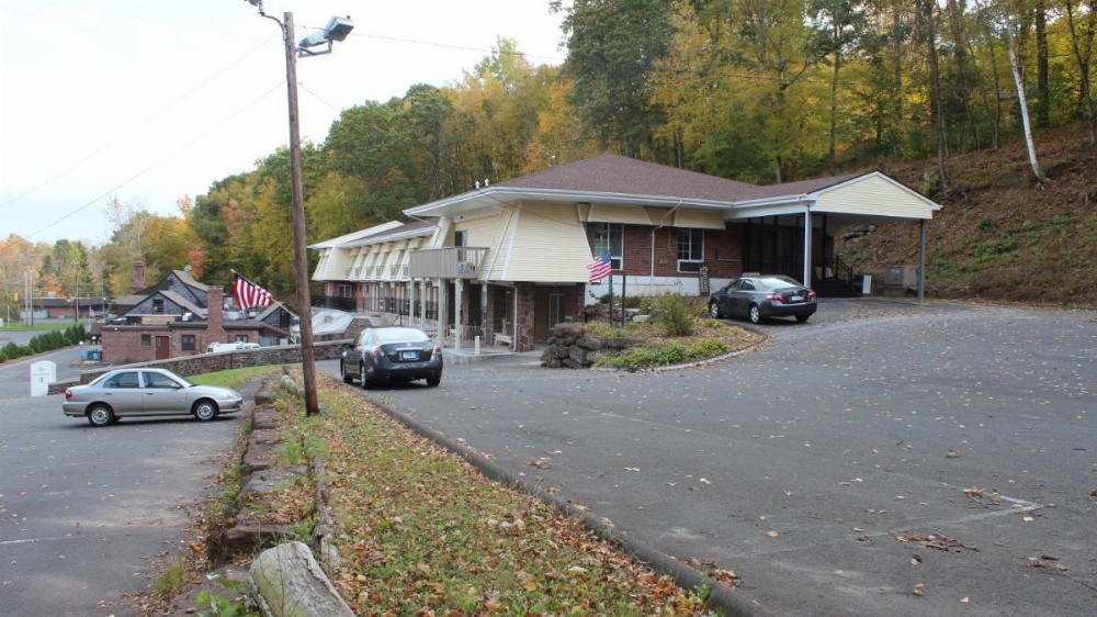 Passport Inn and Suites - Middletown Image 12