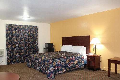 Passport Inn and Suites - Middletown image 18