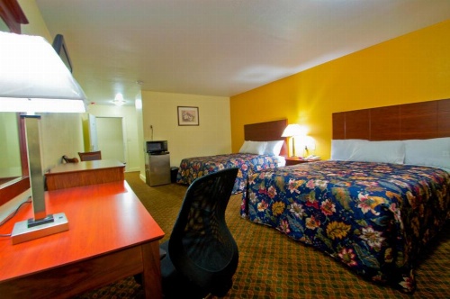 Passport Inn and Suites - Middletown image 2